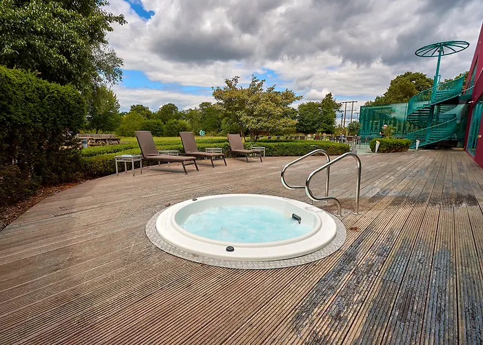 Crowne Plaza Marlow By IhgSpa Hotel